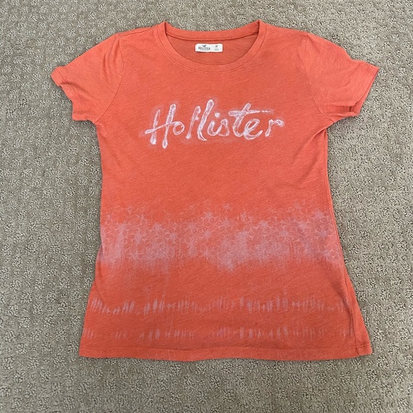 Hollister Tops - Hollister Orange Graphic T-Shirt